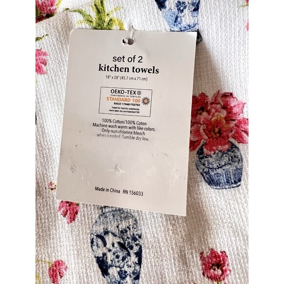 NEW Set 2 Kitchen Towels Cedar Lane BLUE & WHITE VASES Pink Flowers 100% Cotton - Picture 3 of 4